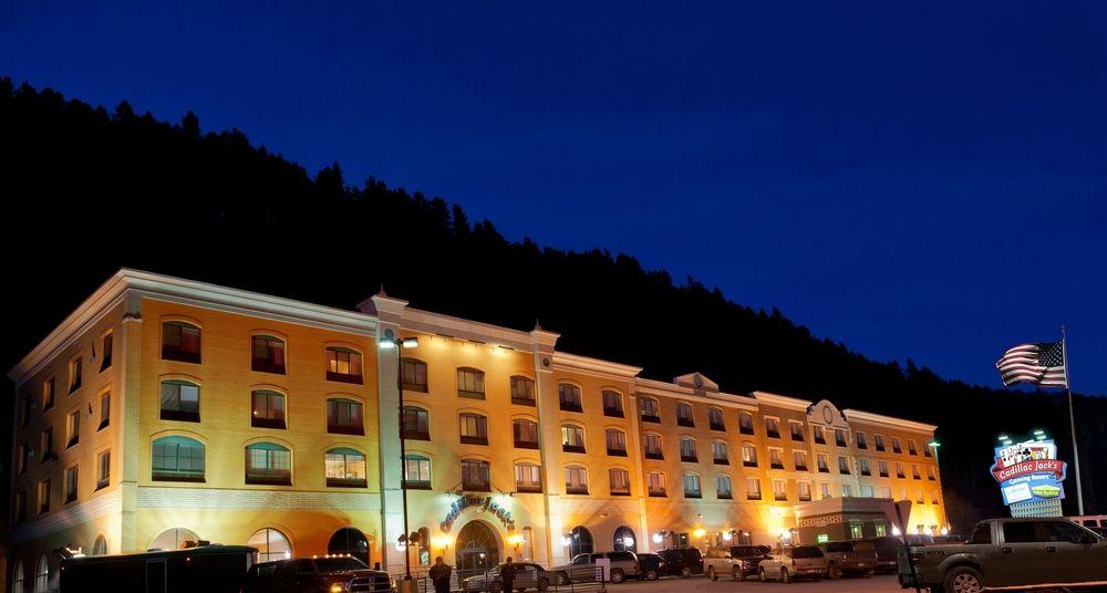 Doubletree By Hilton Deadwood At Cadillac Jack'S Exterior photo