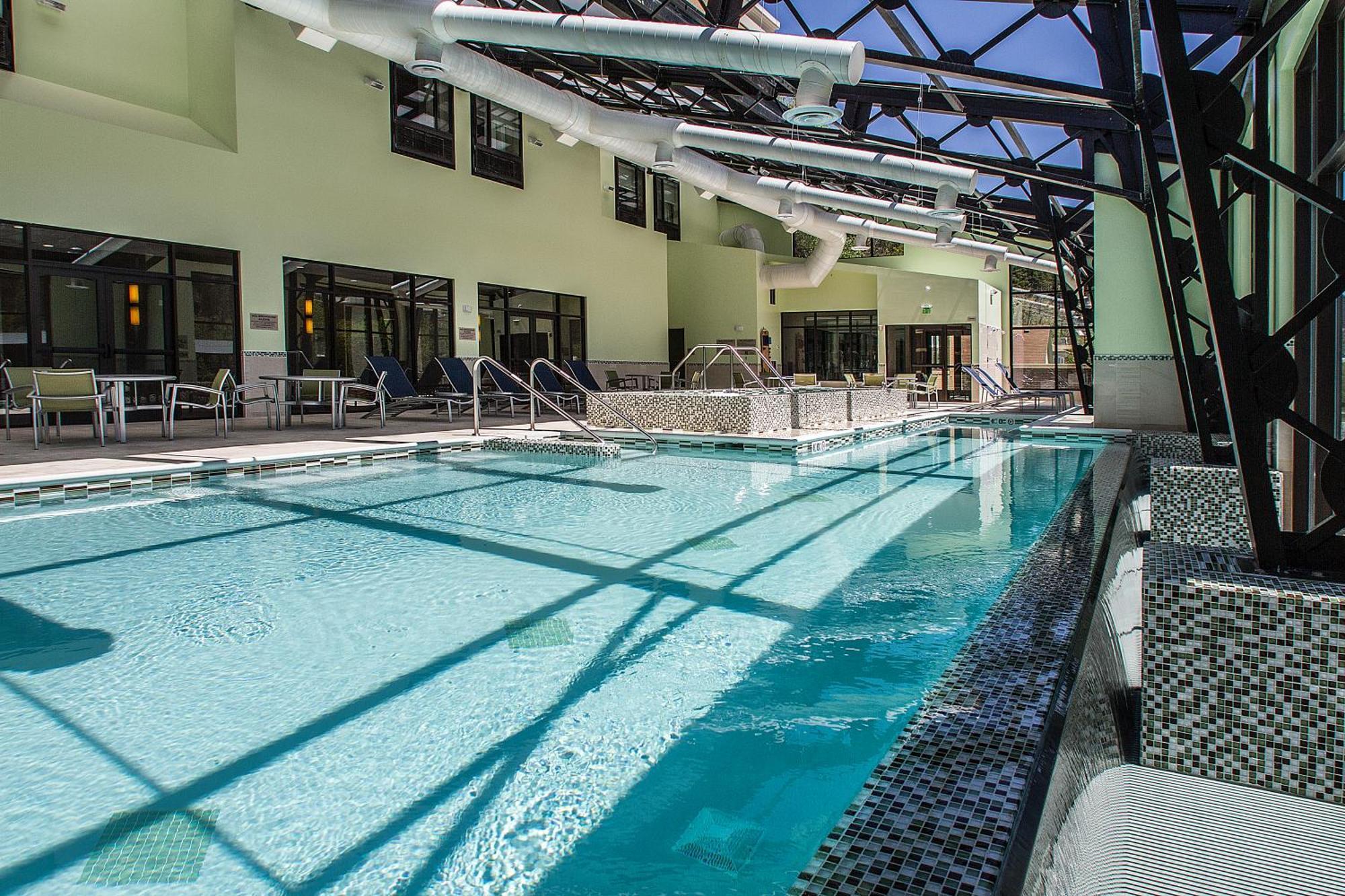 Doubletree By Hilton Deadwood At Cadillac Jack'S Exterior photo