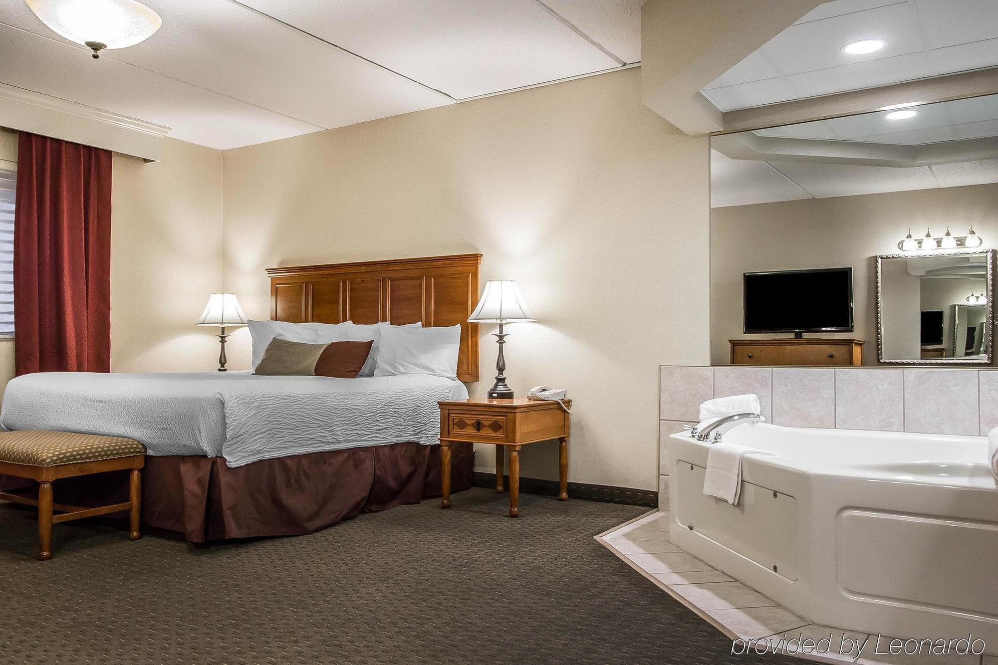 Doubletree By Hilton Deadwood At Cadillac Jack'S Exterior photo