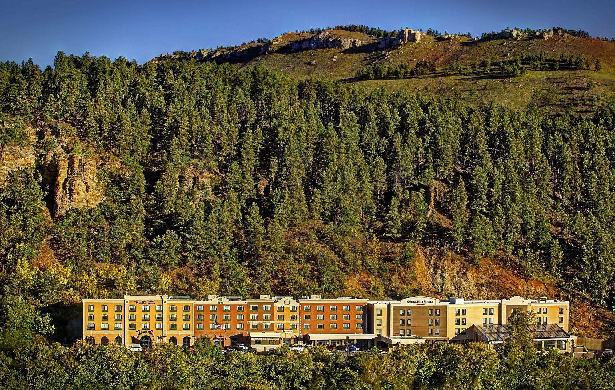 Doubletree By Hilton Deadwood At Cadillac Jack'S Exterior photo
